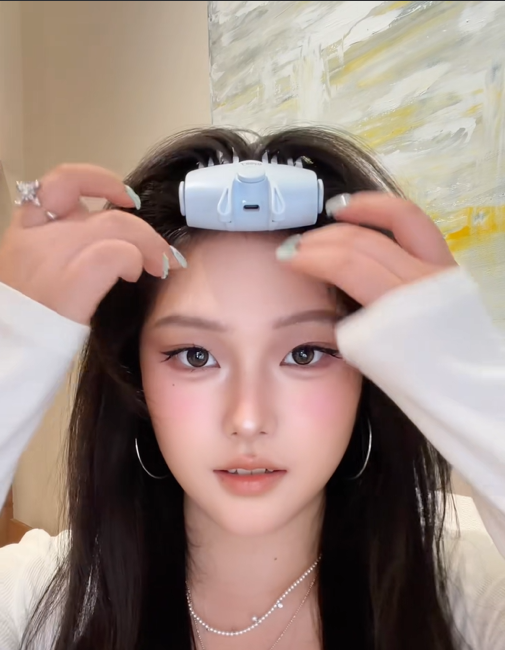 SOLEVA™ Heated Root Lift Volumizing Clip